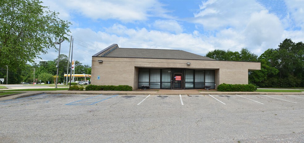 More Photos Of 4602 St. Stephens Rd, Mobile Bank For Lease