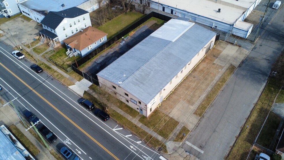 More Photos Of 847 Mt Vernon Ave, Portsmouth Warehouse For Lease