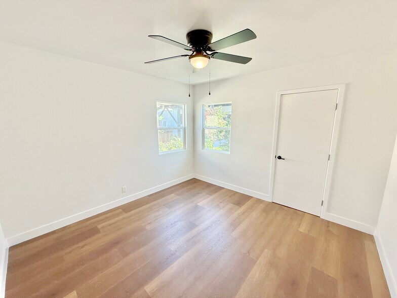 More Photos Of 825 Manhattan Ave, Hermosa Beach Apartments For Sale