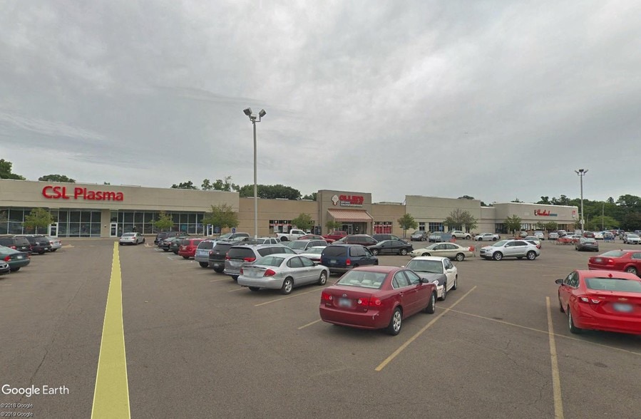 More Photos Of 34414-34790 Ford Rd, Westland Unknown For Lease