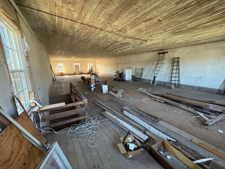 More Photos Of 5504 Main St, Flowery Branch Storefront Retail Office For Sale