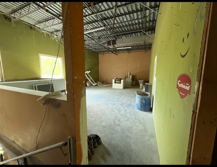 More Photos Of 601 N Congress Ave, Delray Beach Warehouse For Lease