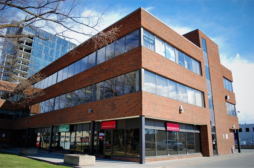 More Photos Of 10230 142nd St NW, Edmonton Medical For Lease