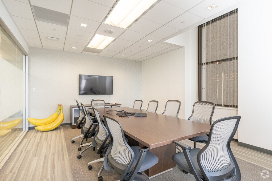 More Photos Of 510-530 Walnut St, Philadelphia Office For Lease