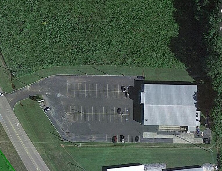 More Photos Of 4200 Skyhawk Pky, Martin Supermarket For Lease