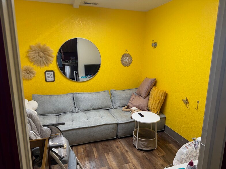 More Photos Of 530 E Eisenhower Blvd, Loveland Freestanding For Sale