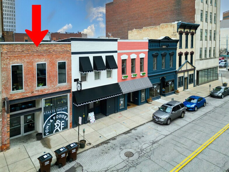 Primary Photo Of 614 Adams St, Toledo Restaurant For Lease