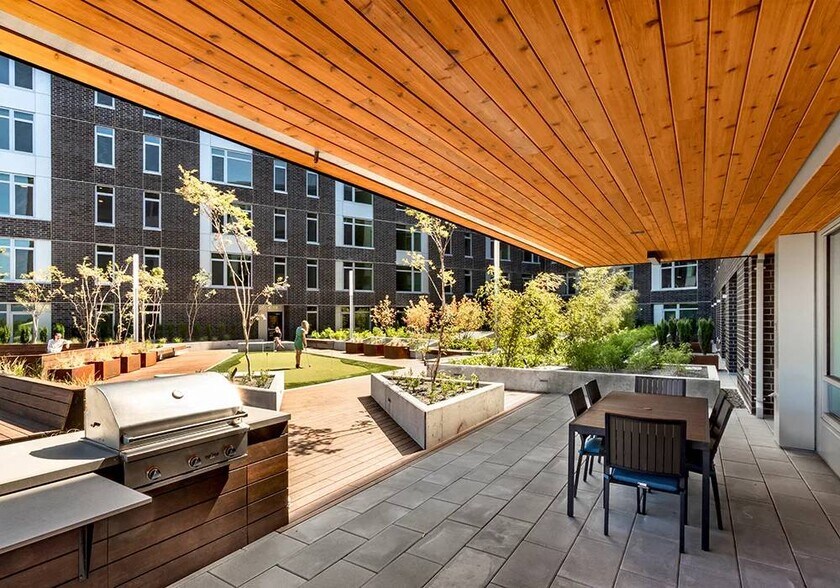 More Photos Of 700 Waterfront Way, Vancouver Apartments For Lease