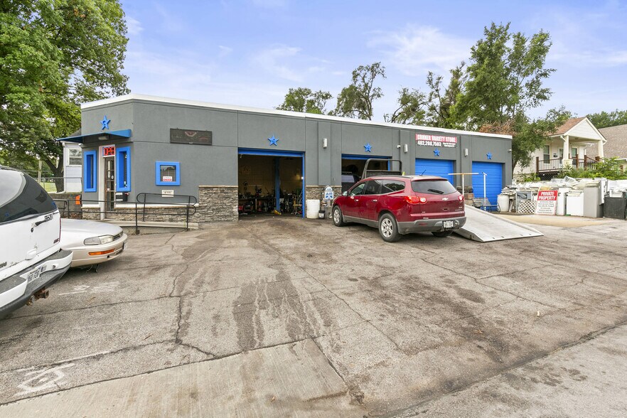 More Photos Of 4501 Bedford Ave, Omaha Auto Repair For Sale