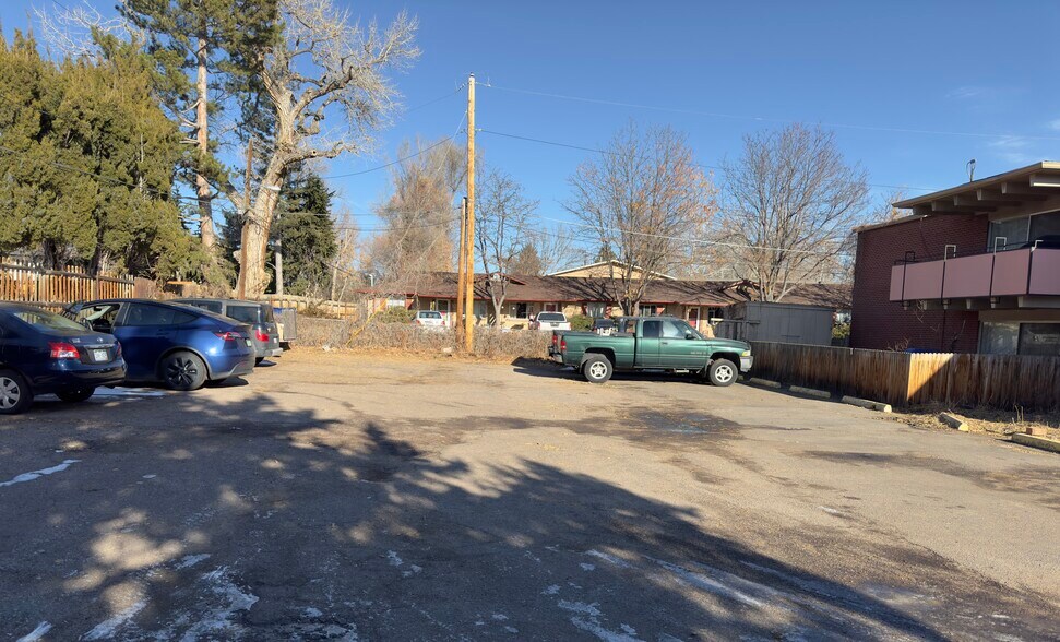 More Photos Of 1107 Carr St, Lakewood Apartments For Sale
