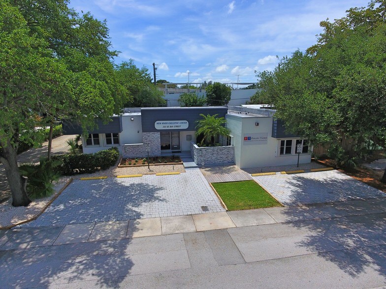 More Photos Of 212 SE 8th St, Fort Lauderdale Office Residential For Sale