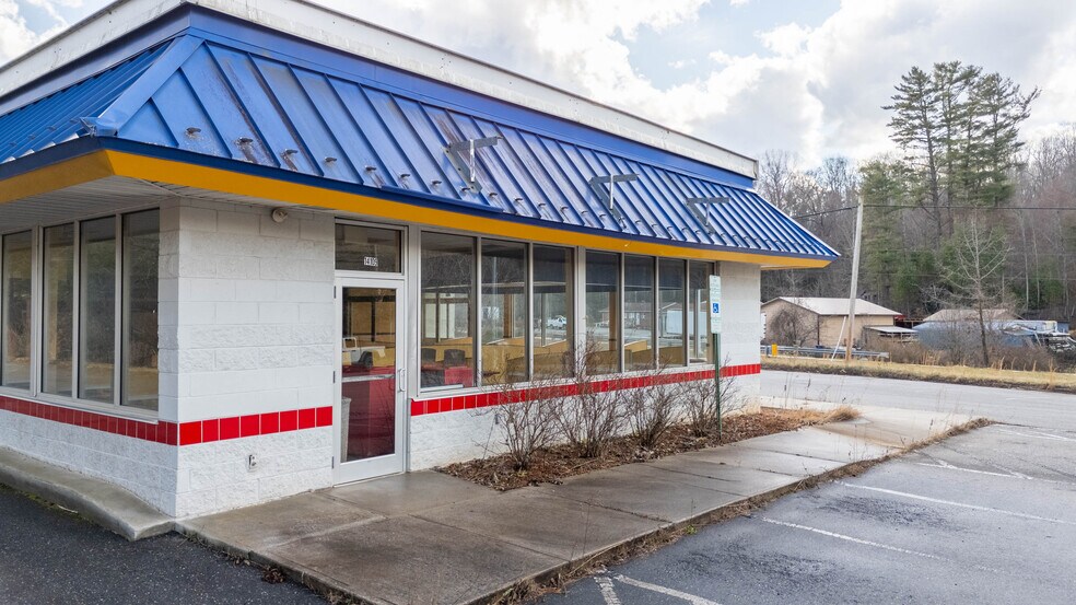 More Photos Of 14109 Highway 226 S, Spruce Pine General Retail For Sale