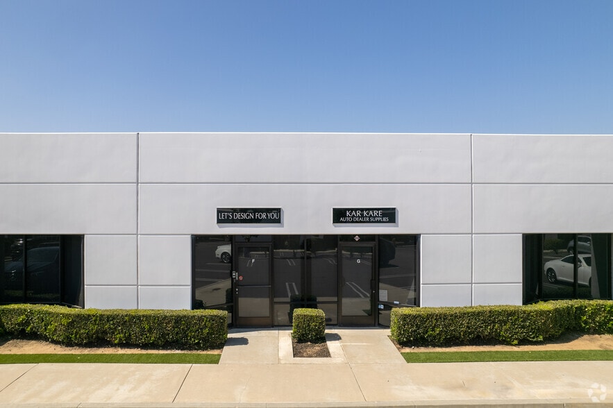 More Photos Of 3960 Prospect Ave, Yorba Linda Light Manufacturing For Lease