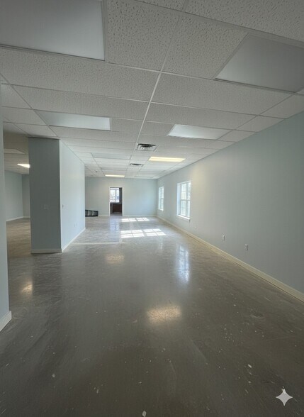 More Photos Of 3251 Harry Wurzbach Rd, San Antonio Medical For Sale