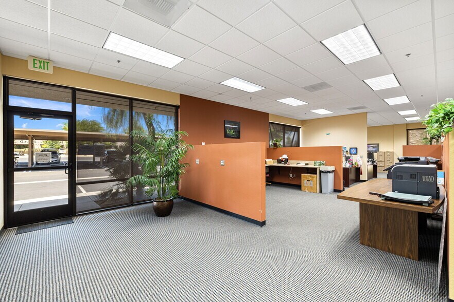 More Photos Of 550 S Paseo Dorotea, Palm Springs Medical For Sale