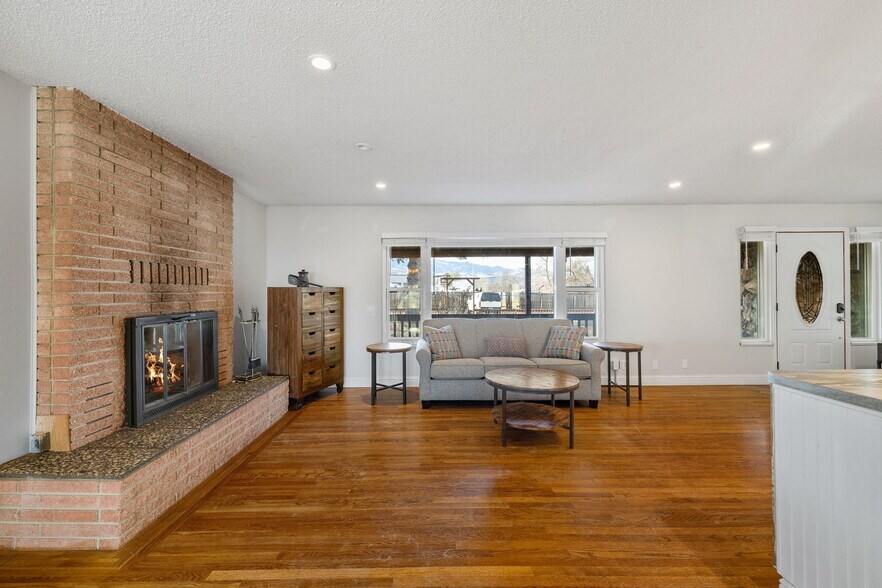 More Photos Of 180 Gallian Ln, Reno Office Residential For Sale