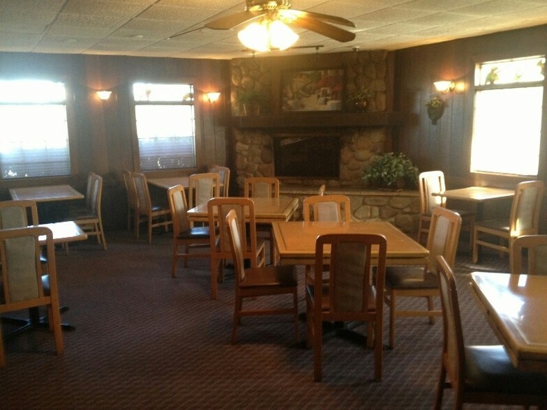 More Photos Of 11419 S Grant Hwy, Marengo Restaurant For Sale