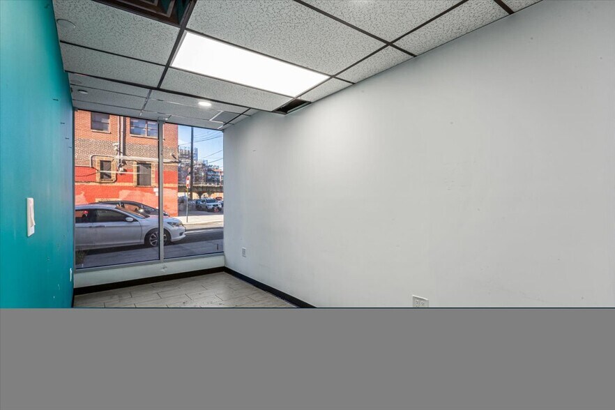 More Photos Of 32-04 38th Ave, Long Island City Apartments For Lease