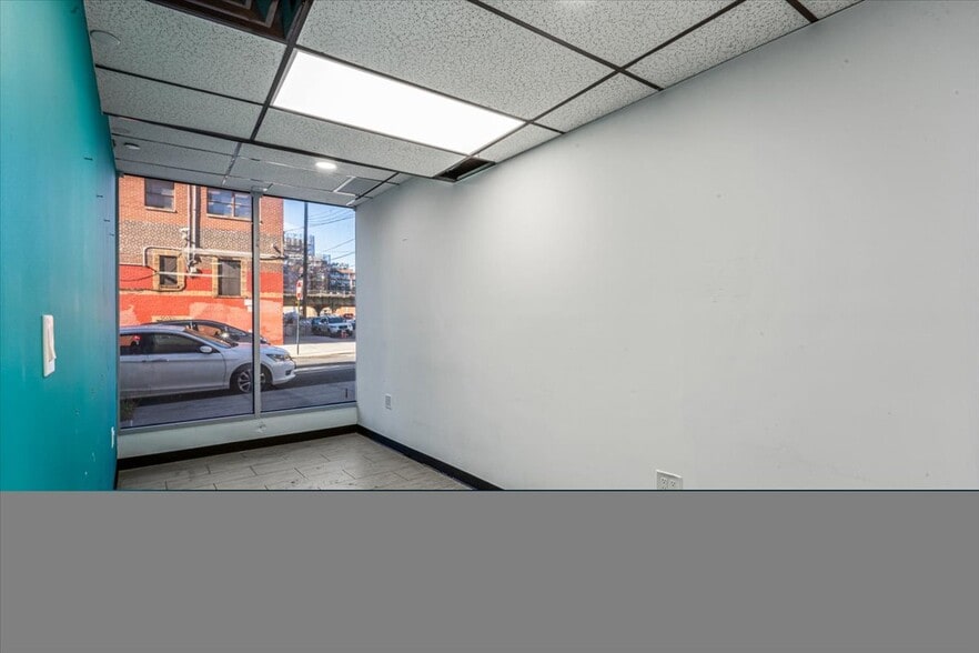 More Photos Of 32-04 38th Ave, Long Island City Apartments For Lease