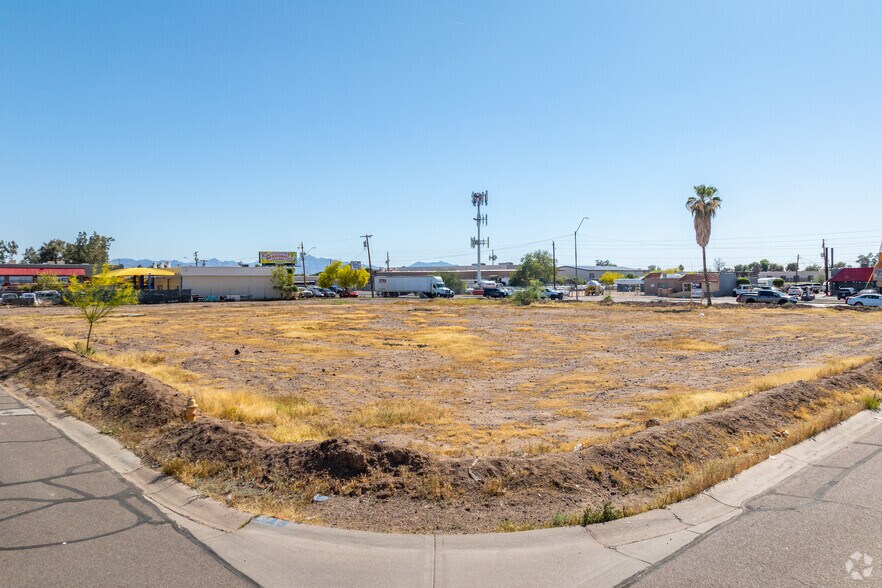 More Photos Of 2725 N 34th Dr, Phoenix Land For Sale