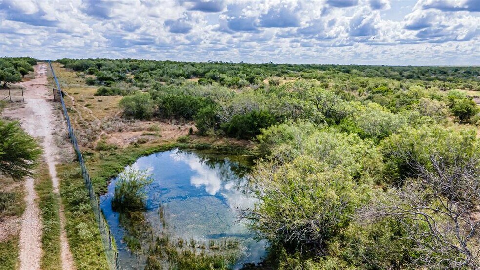 More Photos Of 25998 TX State Hwy 359, Bruni Warehouse For Sale