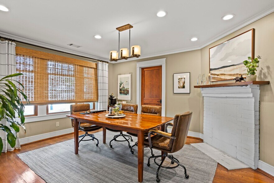 More Photos Of 7 Henderson Rd, Greenville Office For Sale