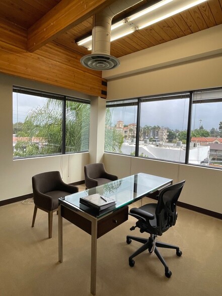 More Photos Of 4370 Tujunga Ave, Studio City Loft Creative Space For Lease