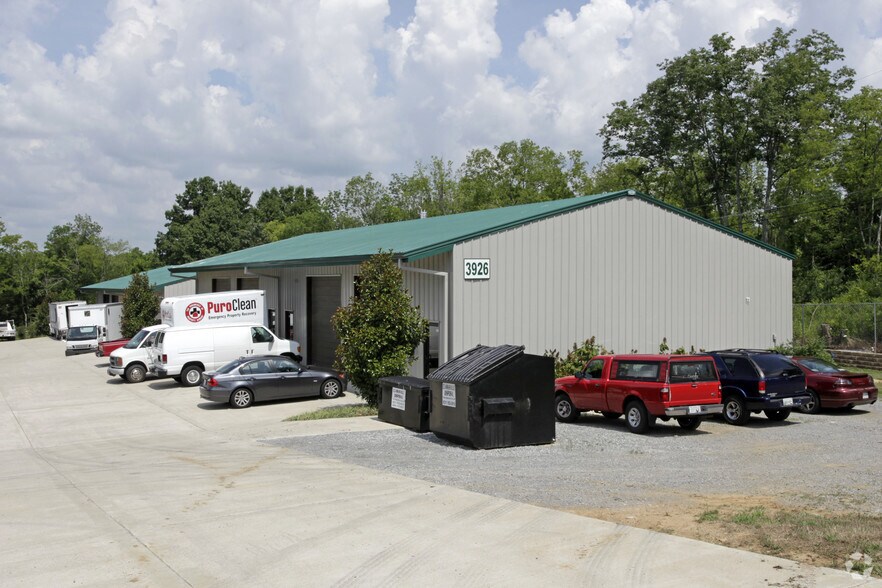 More Photos Of 3924-3926 Dickerson Pike, Nashville Service For Lease