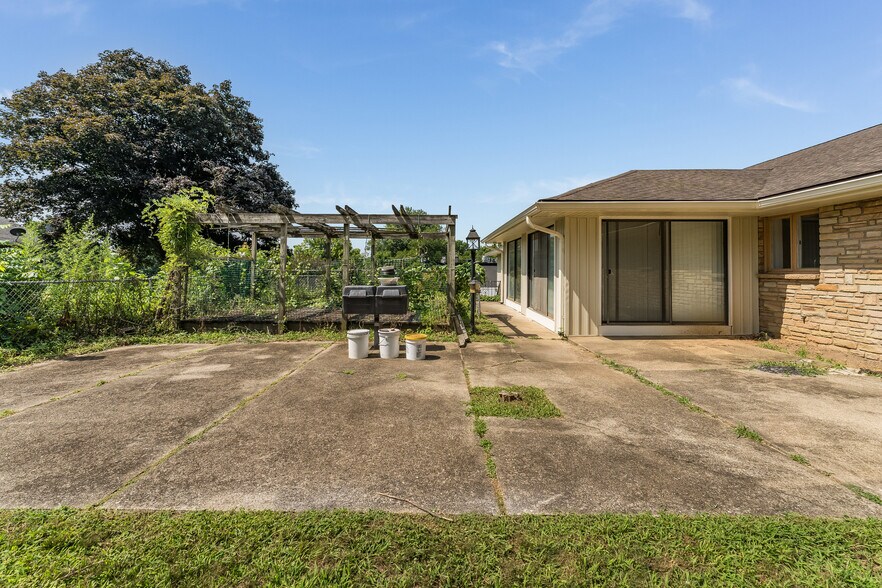 More Photos Of 2431 Route 57 East, Washington Office Residential For Sale
