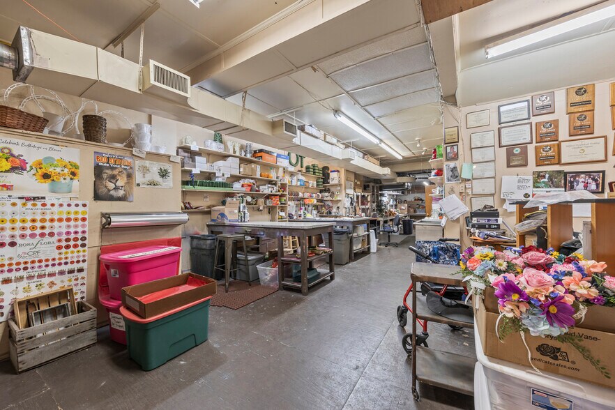 More Photos Of 225 S Sandusky Ave, Bucyrus Storefront Retail Residential For Sale