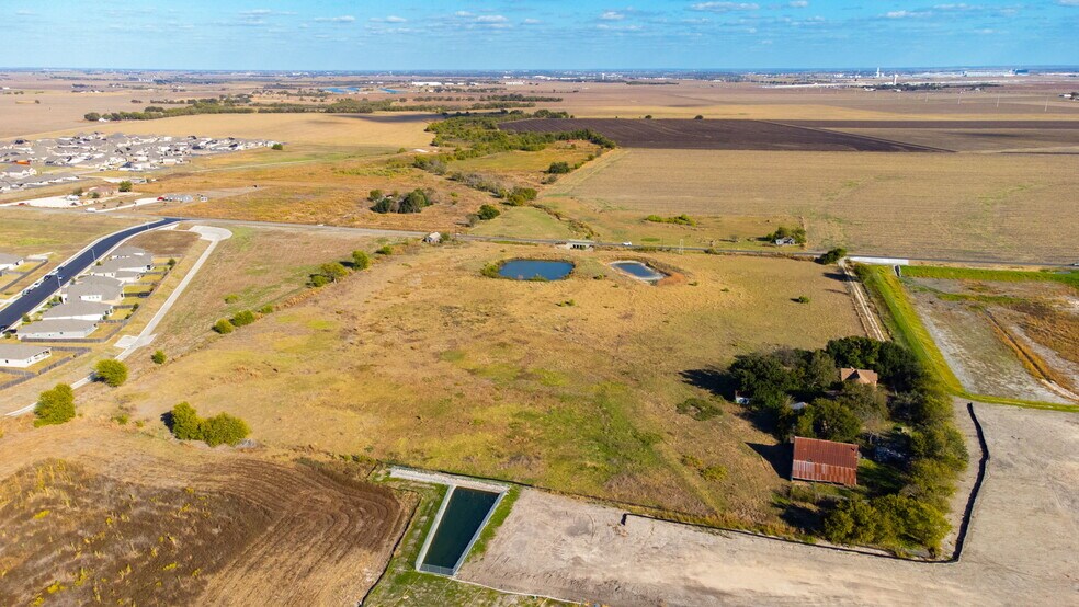 More Photos Of 2120 County Road 132, Hutto Land For Sale