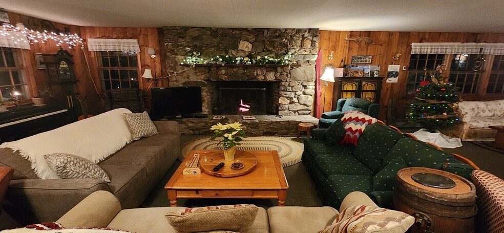 More Photos Of 5672 US Route 4, Killington Hotel For Sale
