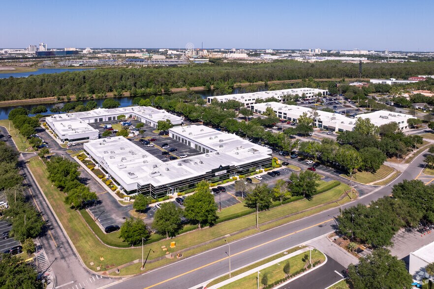 More Photos Of 7350 Futures Dr, Orlando Office For Sale