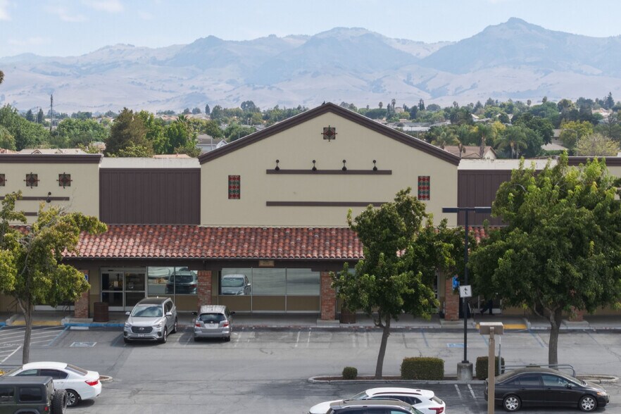 Primary Photo Of 1701 Airline Hwy, Hollister Freestanding For Lease