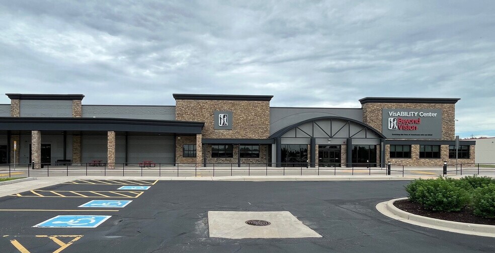 Primary Photo Of 1540 S 108th St, West Allis Showroom For Lease