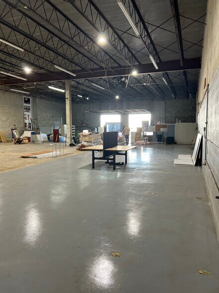 More Photos Of 7200-7216 NW 72nd Ave, Miami Light Distribution For Lease