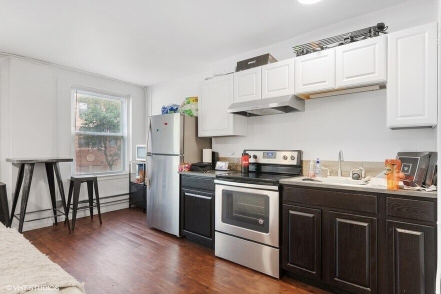 More Photos Of 7270 S South Shore Dr, Chicago Apartments For Sale