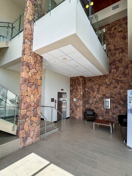 More Photos Of 13600 Horizon Blvd, Horizon City Hospital For Lease