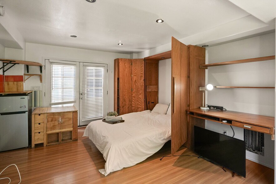 More Photos Of 2142 Baxter St, Los Angeles Apartments For Sale