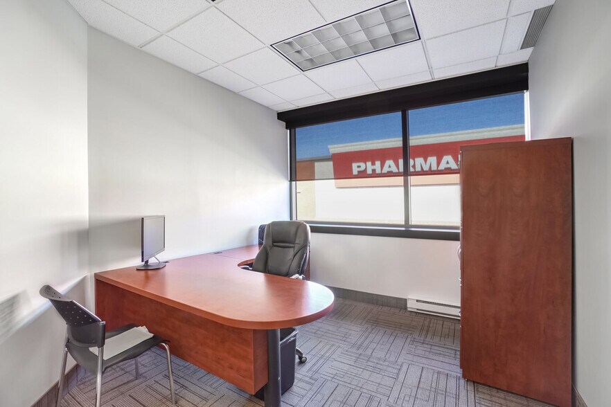 More Photos Of 8127 Boul Saint-Michel, Montréal Office For Lease