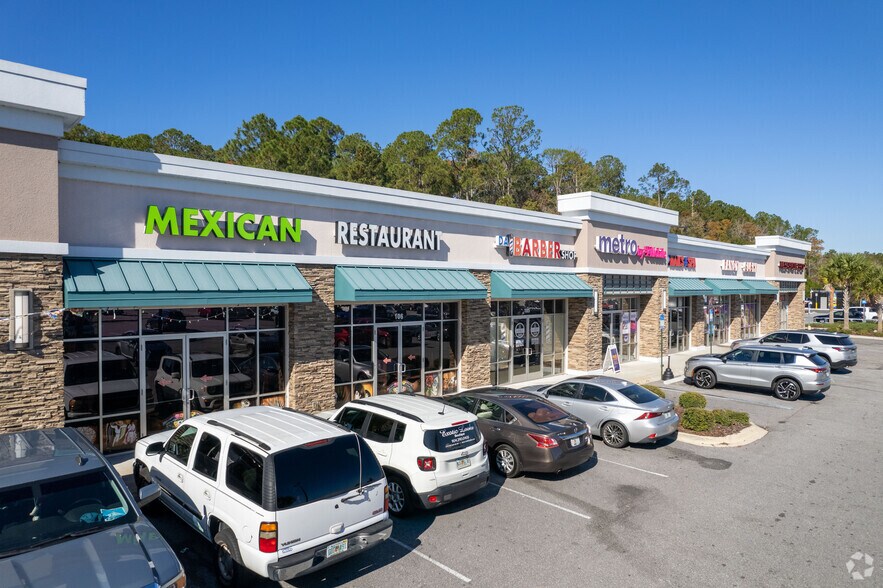 More Photos Of 7025-7099 Collins Rd, Jacksonville Unknown For Lease