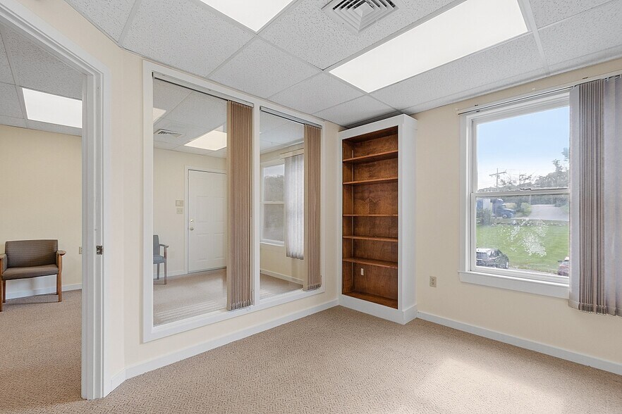 More Photos Of 233 Ayer Rd, Harvard Medical For Lease