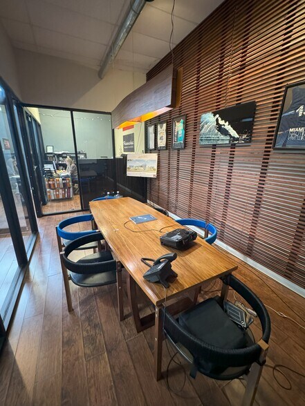 More Photos Of 3910 NW 2nd Ave, Miami Showroom For Sale