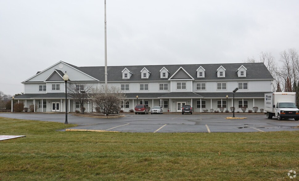 More Photos Of 15173 North Rd, Fenton Coworking Space