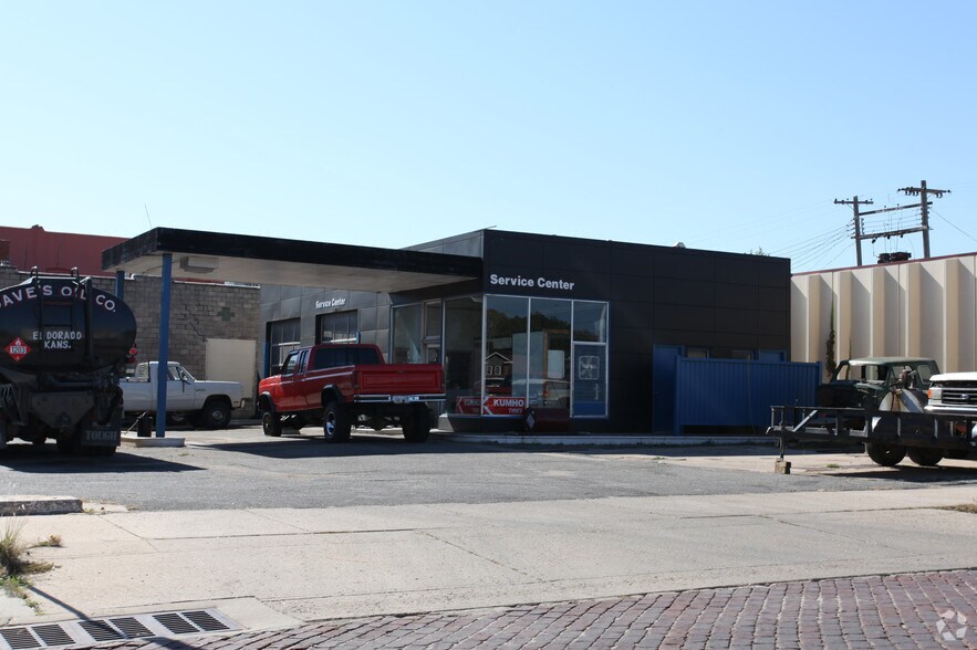 More Photos Of 301 S Main St, El Dorado Auto Repair For Lease