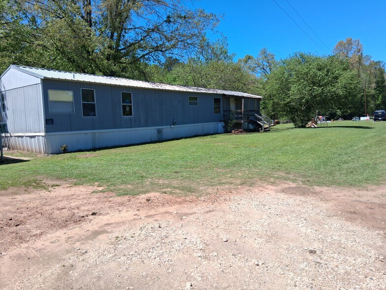 More Photos Of 8719 Pearson Rd, Ore City Warehouse For Sale