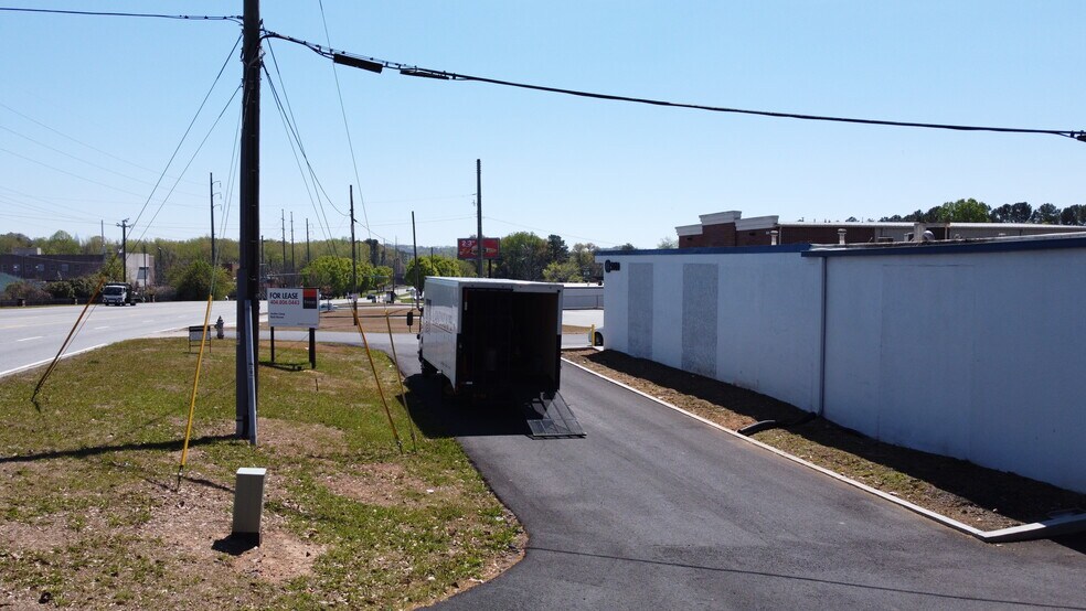 More Photos Of 5020 S Atlanta Rd SE, Atlanta Distribution For Lease