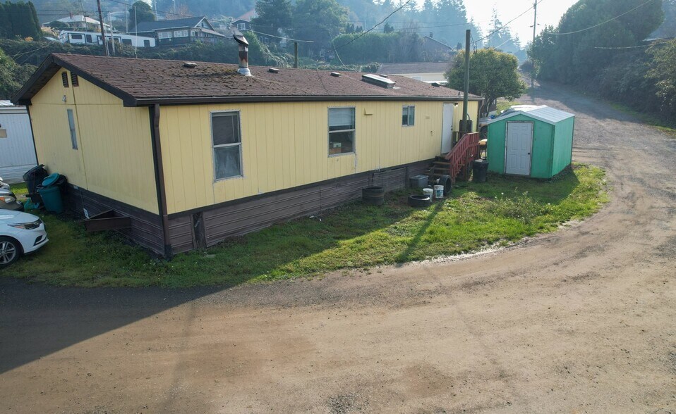 More Photos Of 93531 Coal Bank Ln, Coos Bay Manufactured Housing Mobile Home Park For Sale