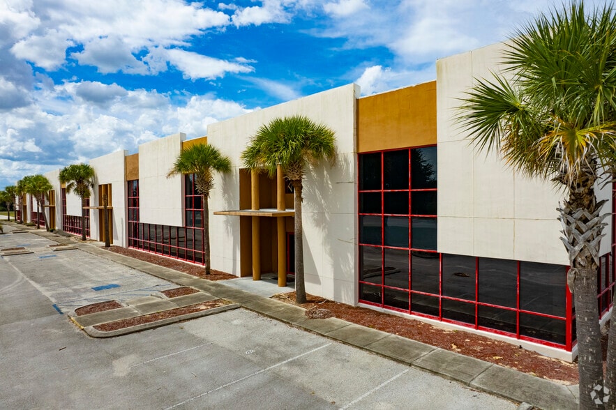 More Photos Of 1901 Longleaf Blvd, Lake Wales Warehouse For Sale