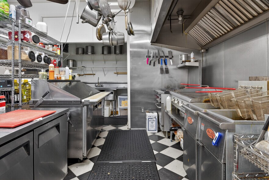 More Photos Of 2693 Community Dr, Bath Restaurant For Sale